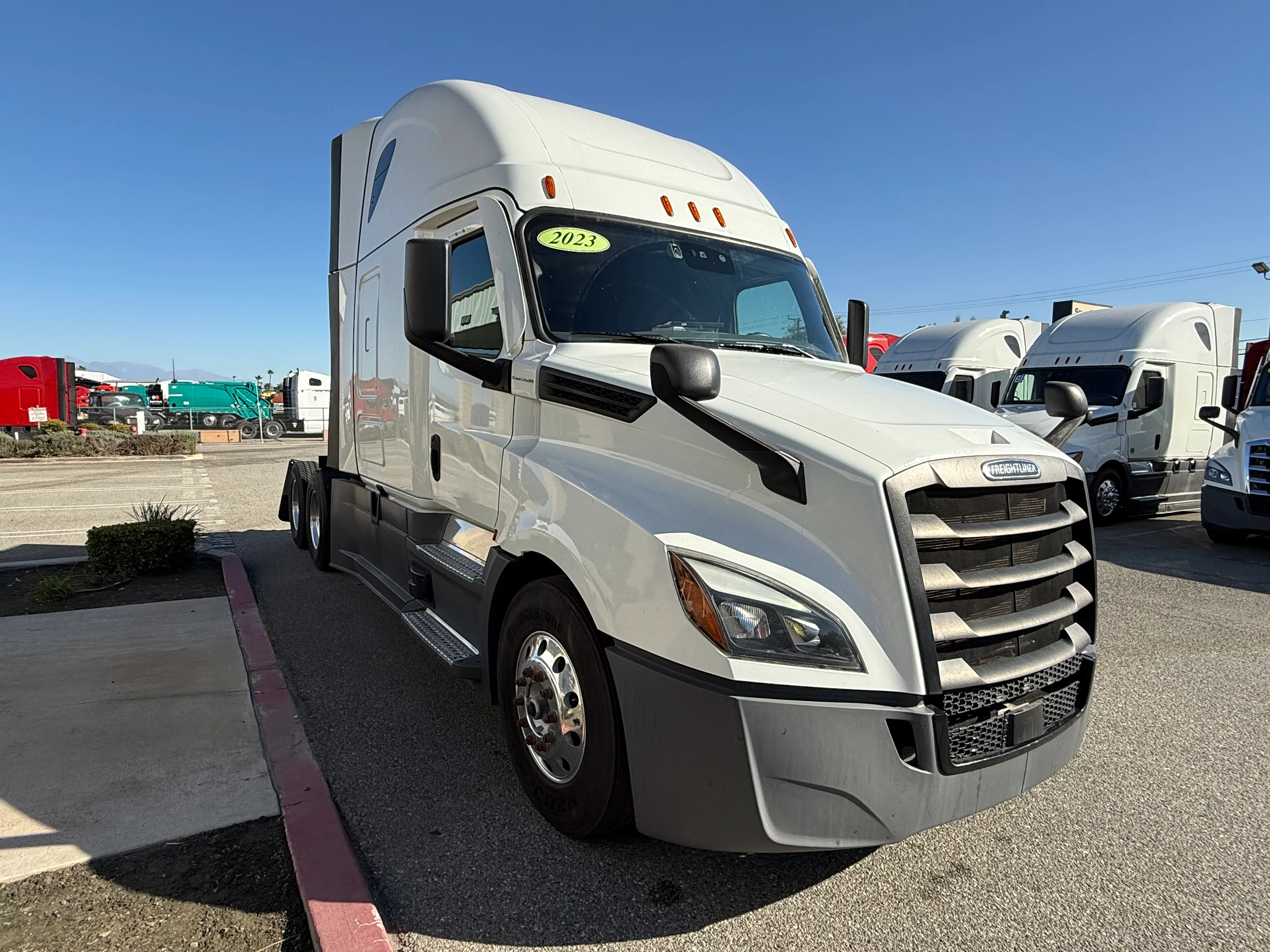 2023 Freightliner Cascadia in Selectrucks Fontana, CA — photo 8