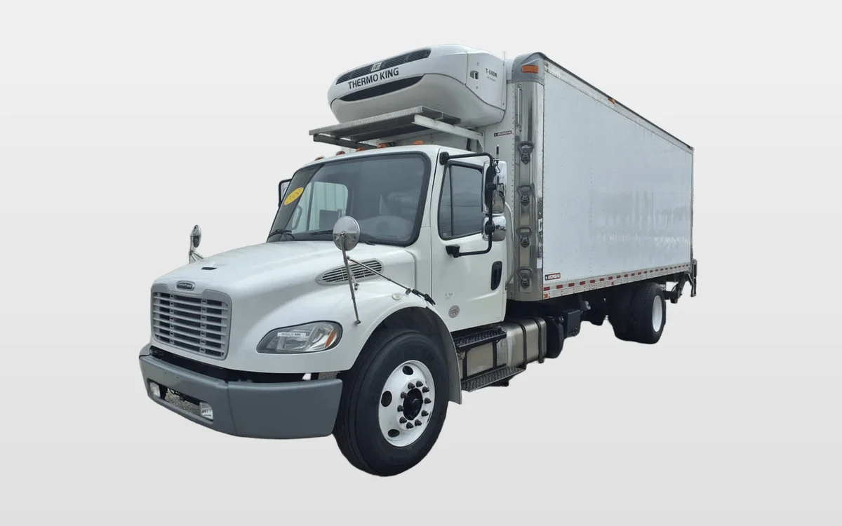 2019 Freightliner M2 106 - image 1