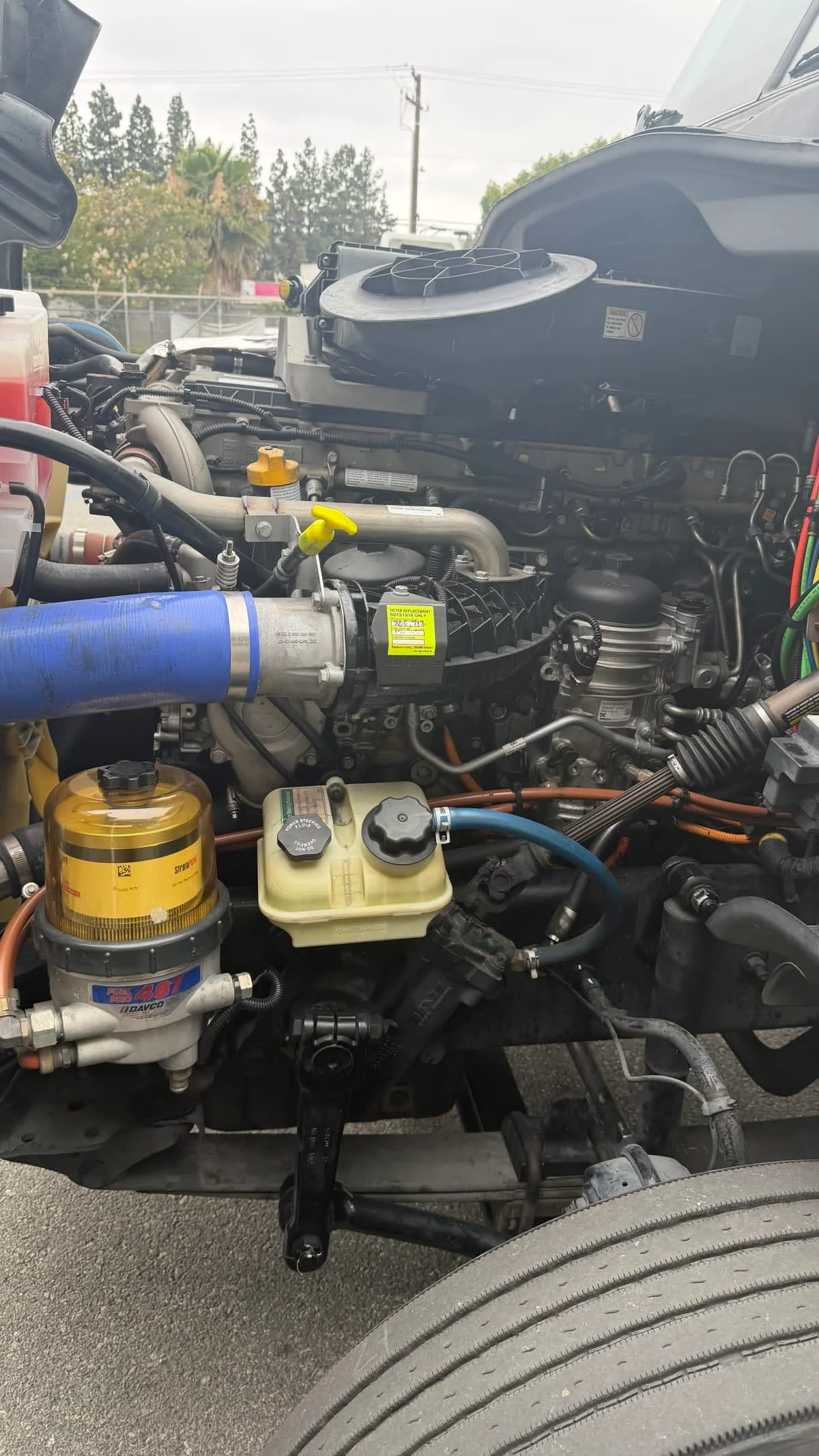 2020 Freightliner Cascadia in Pomona, CA — photo 8