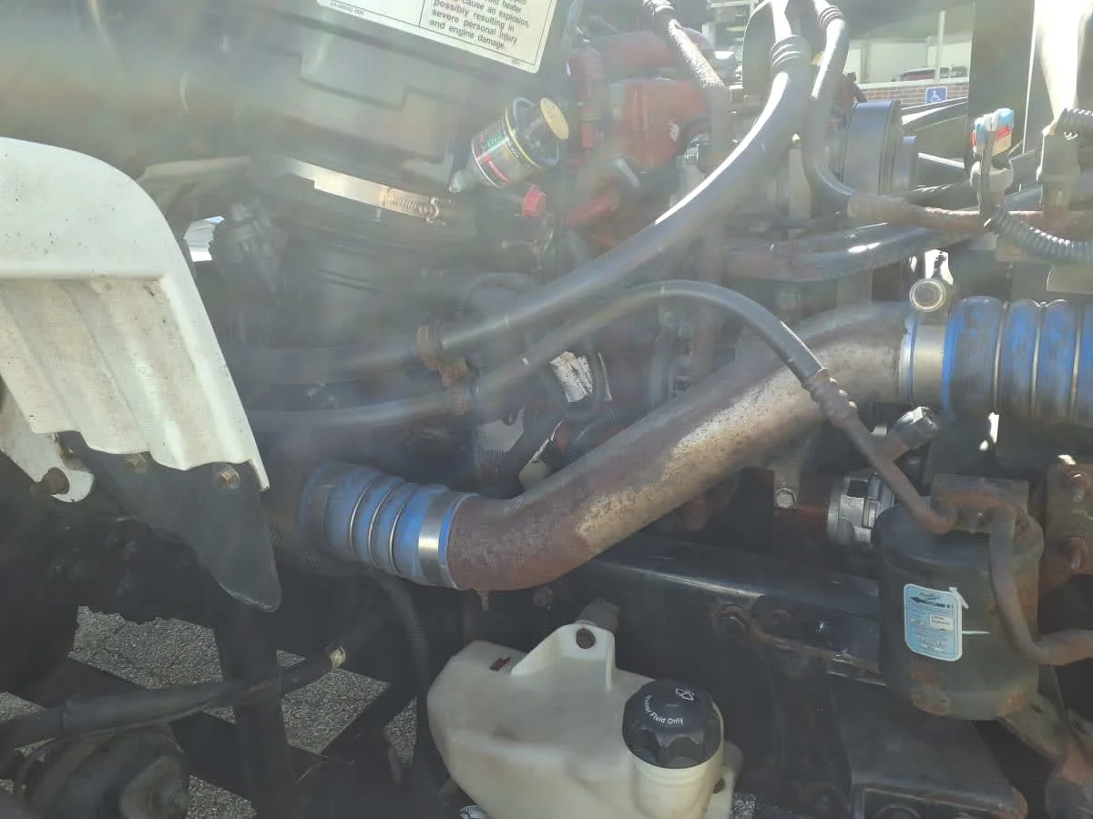 2018 Freightliner M2 106 - image 10