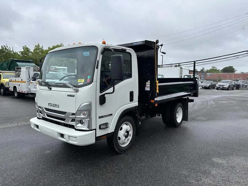 2024 Isuzu NPR