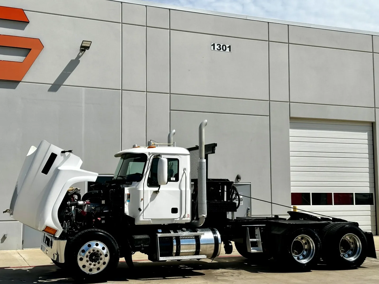 2012 Mack Pinnacle in Hutchins, TX — photo 10
