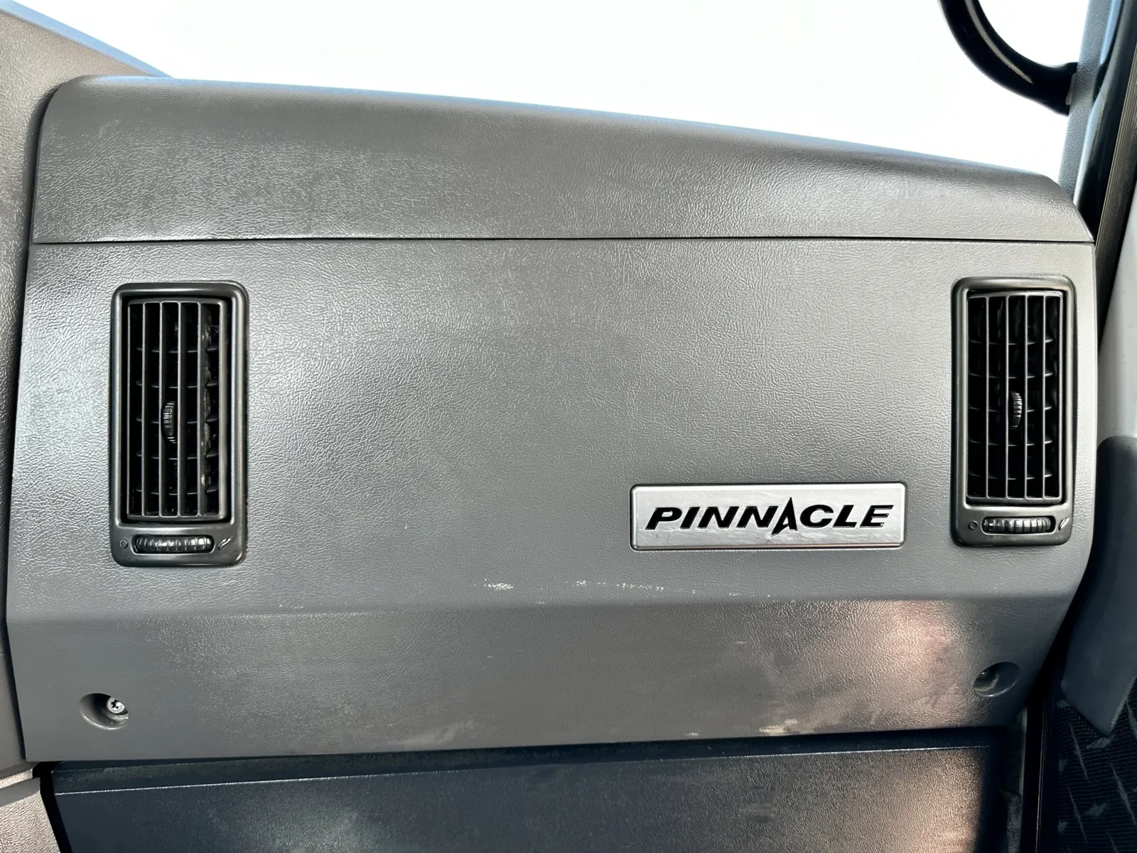 2012 Mack Pinnacle in Hutchins, TX — photo 19