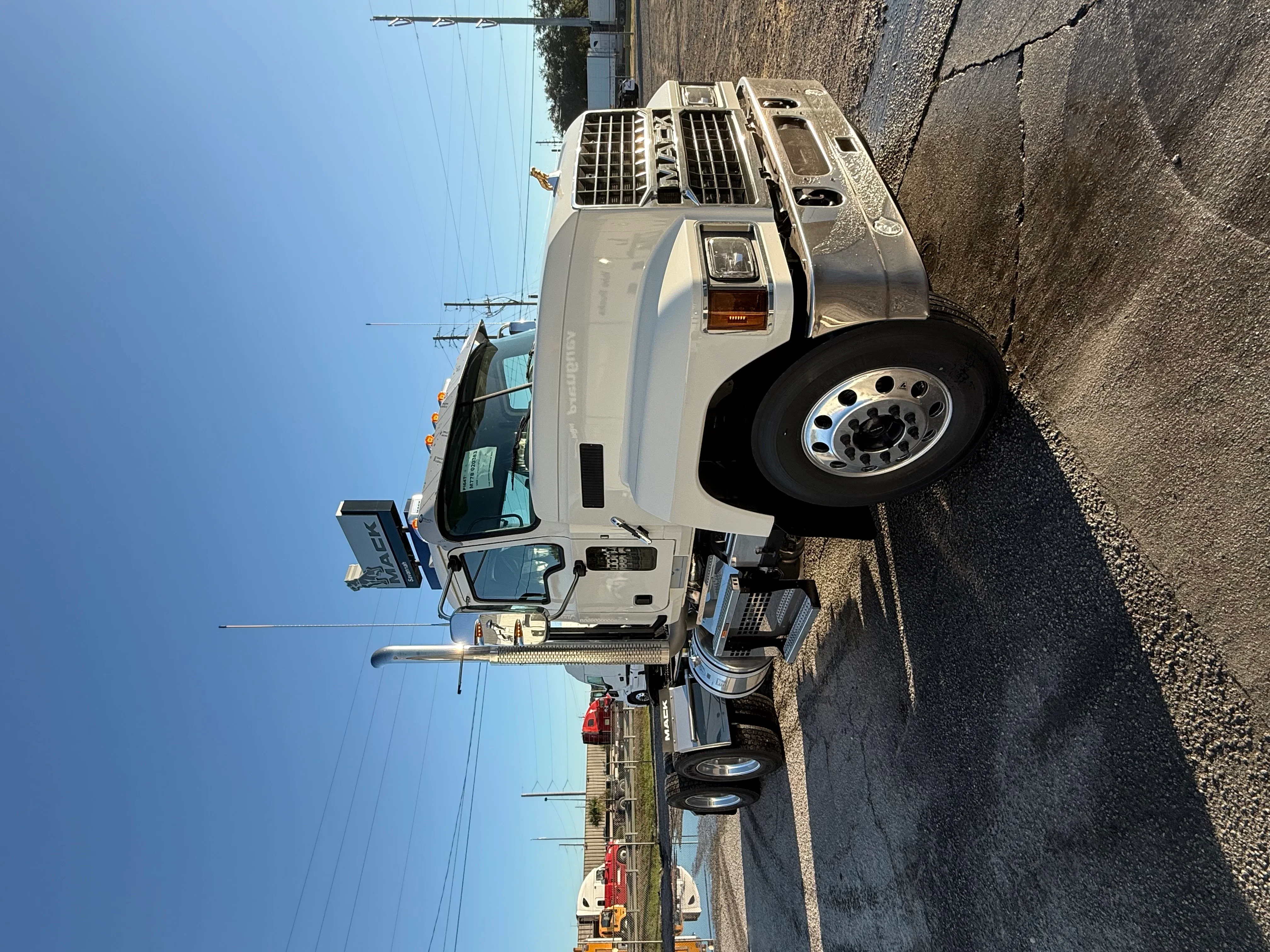 2026 Mack Pinnacle in Houston, TX — photo 4