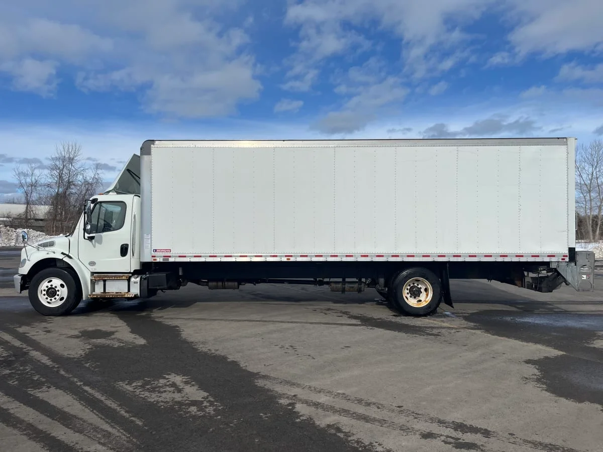 2020 Freightliner M2 106 - image 4