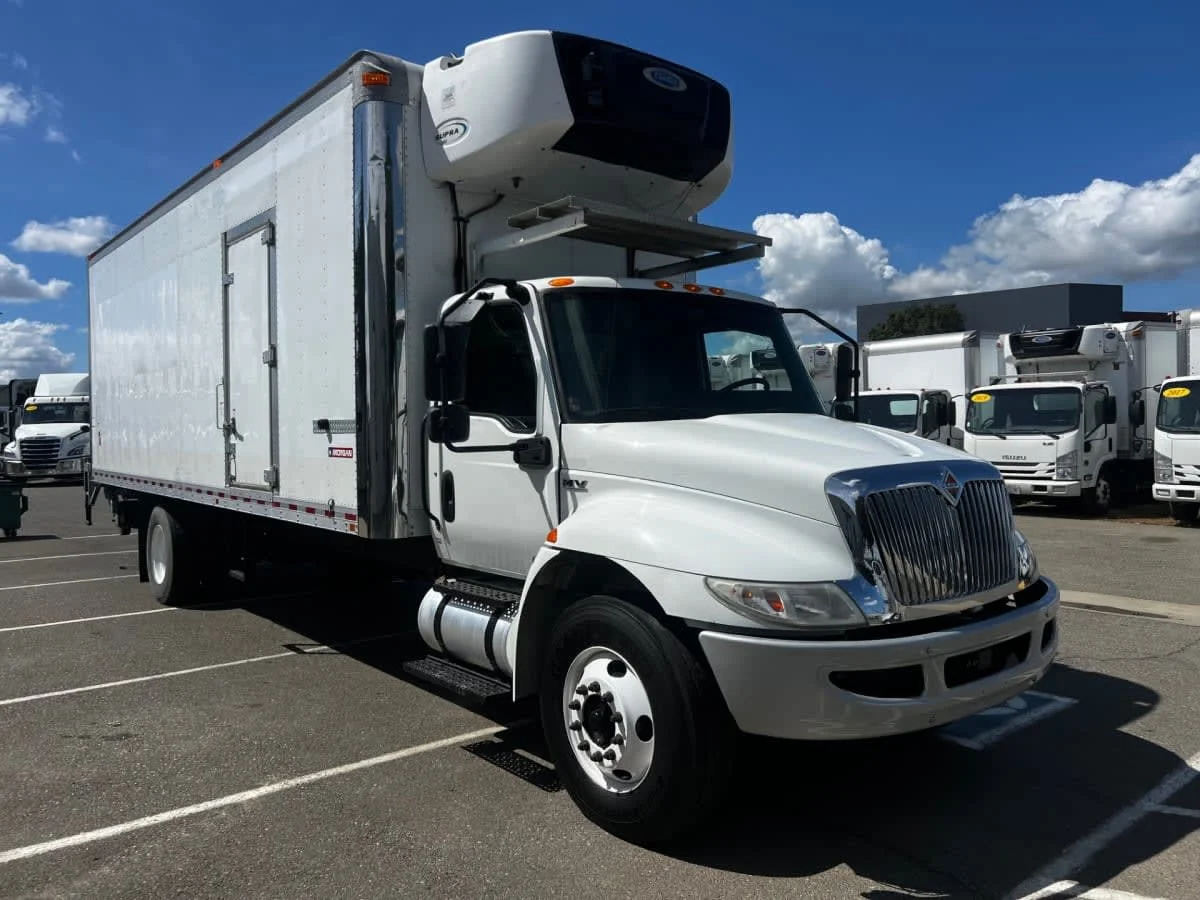 2019 International MV in Fontana, CA — photo 3