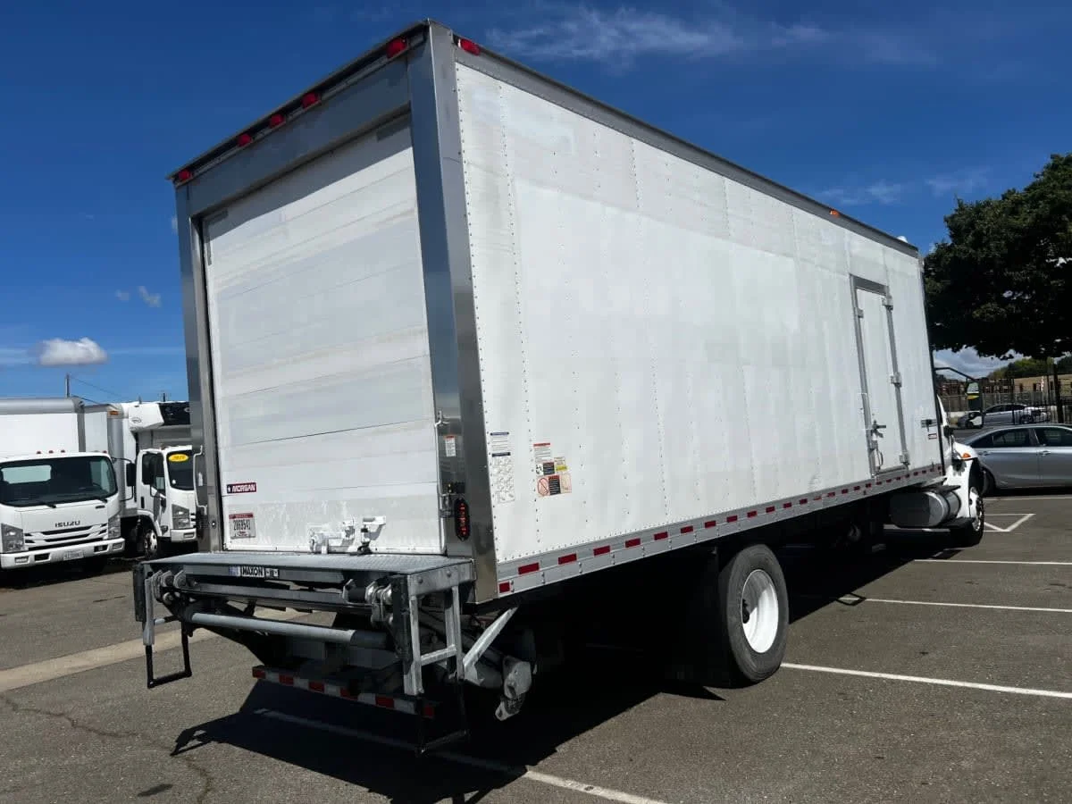2019 International MV in Fontana, CA — photo 4