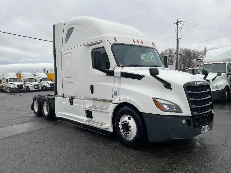 2022 Freightliner Cascadia in Tacoma, WA