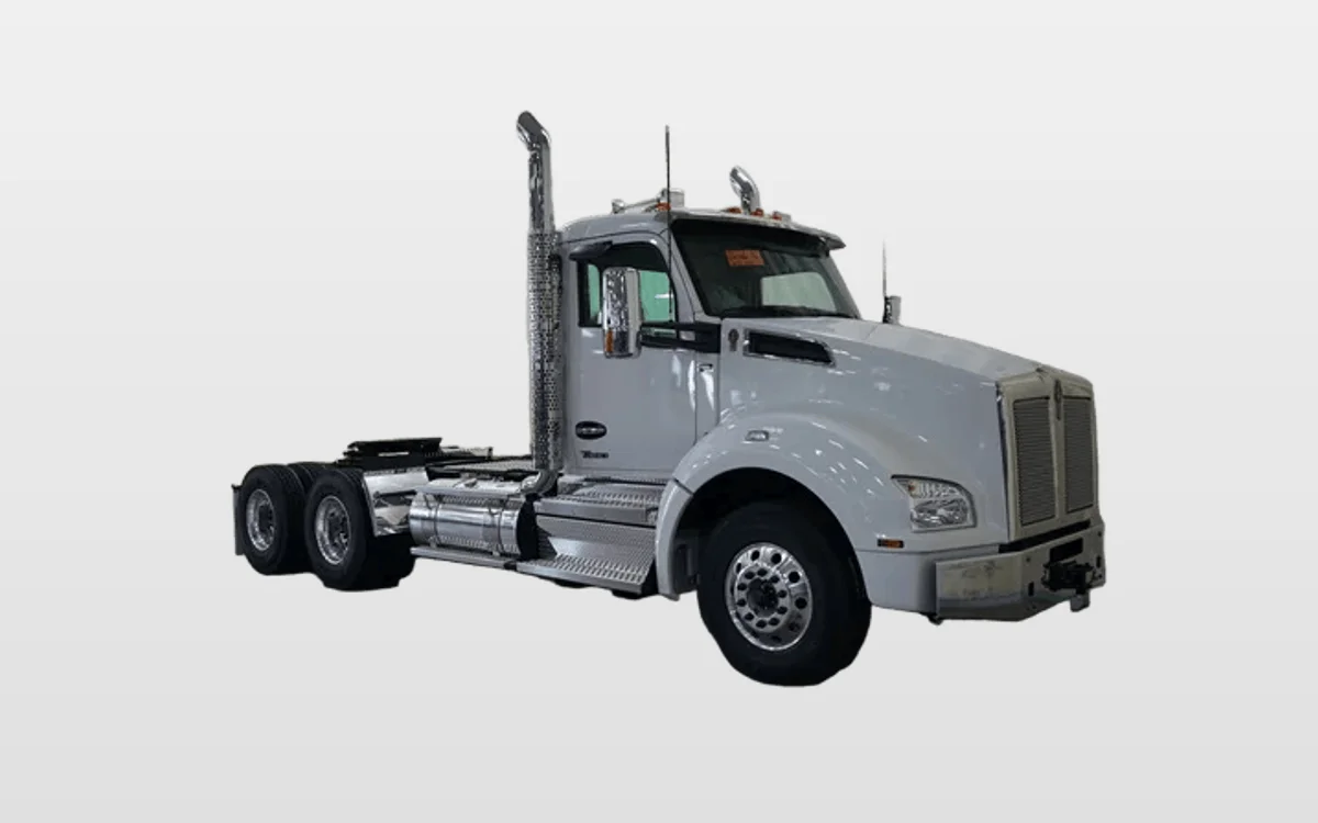 2027 Kenworth T880 - image 1