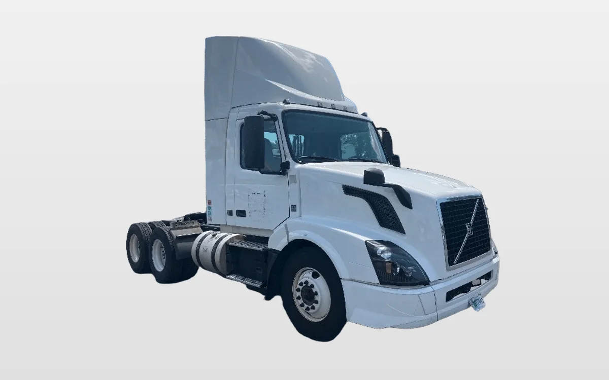 2018 Volvo - image 1