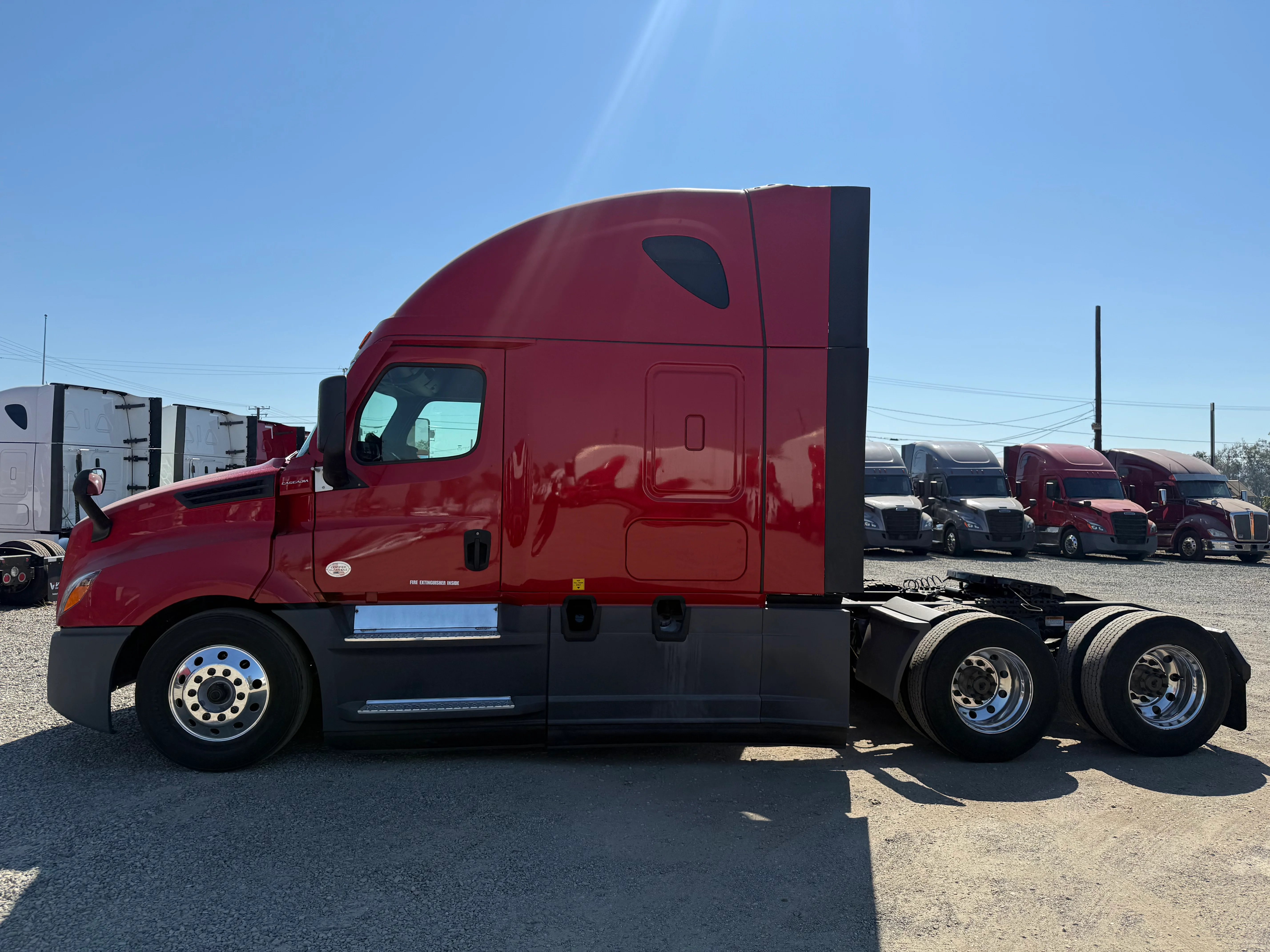 2020 Freightliner Cascadia in Selectrucks Fontana, CA — photo 3