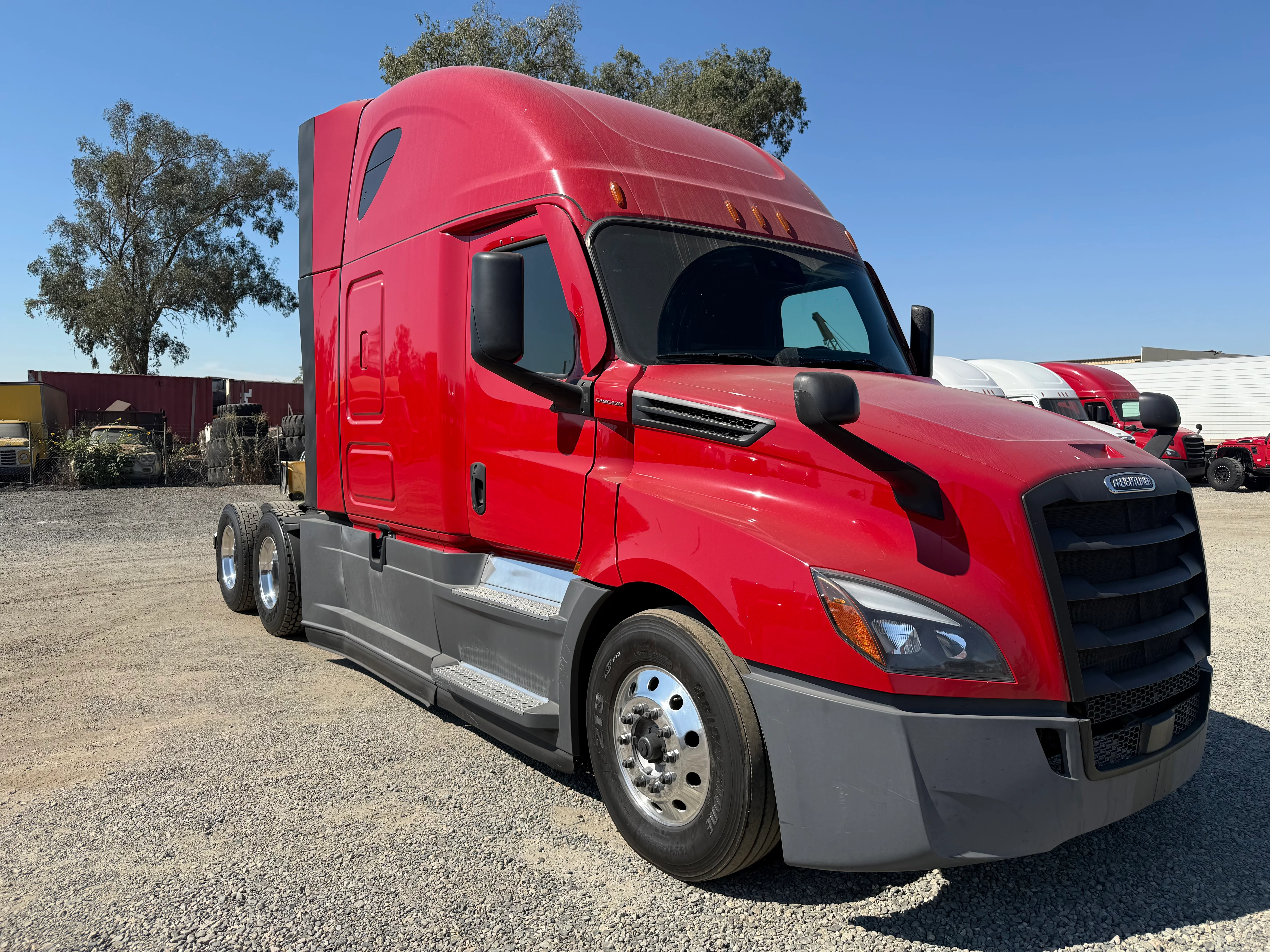 2020 Freightliner Cascadia in Selectrucks Fontana, CA — photo 9
