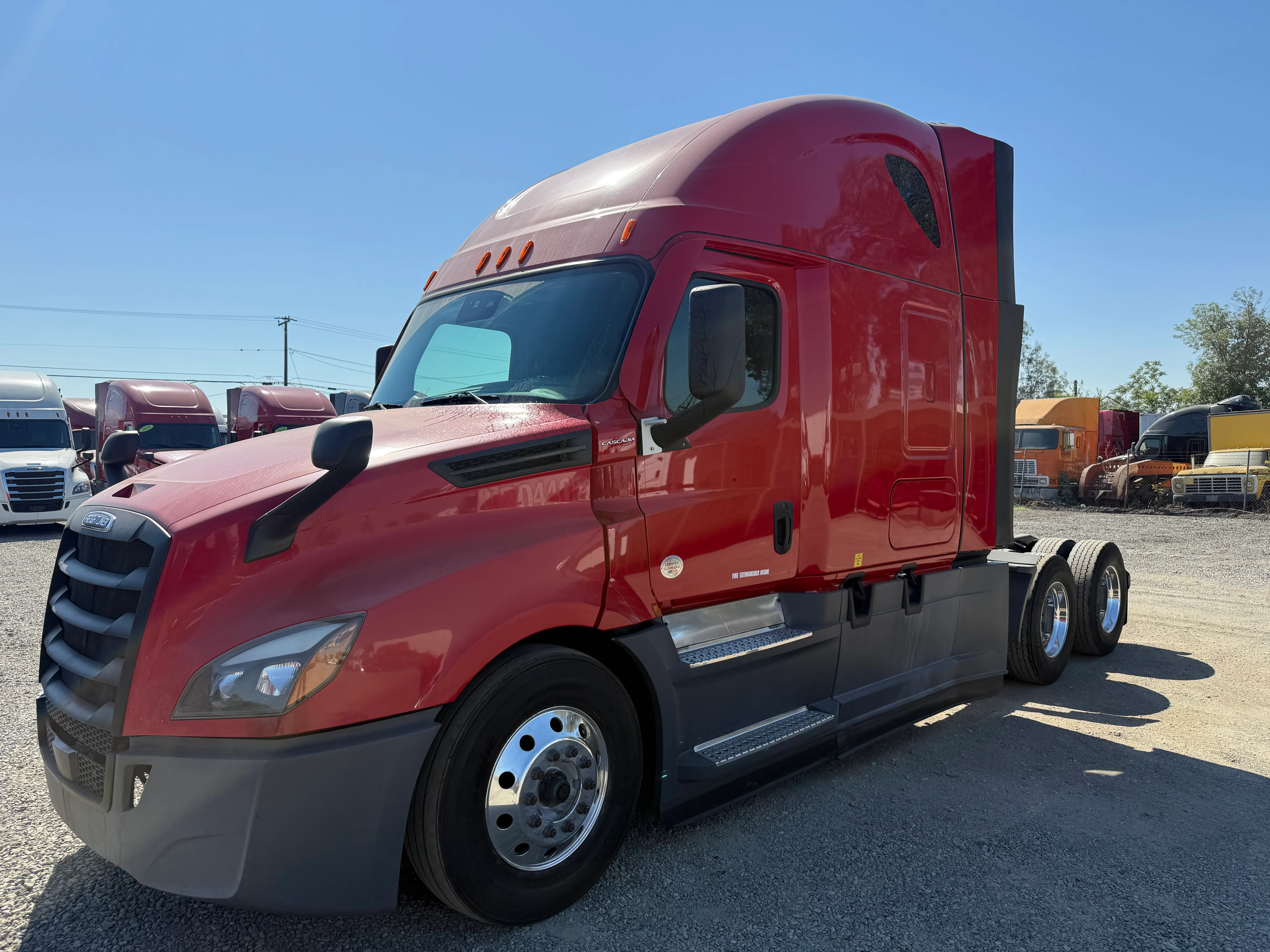 2020 FREIGHTLINER CASCADIA 126SLP