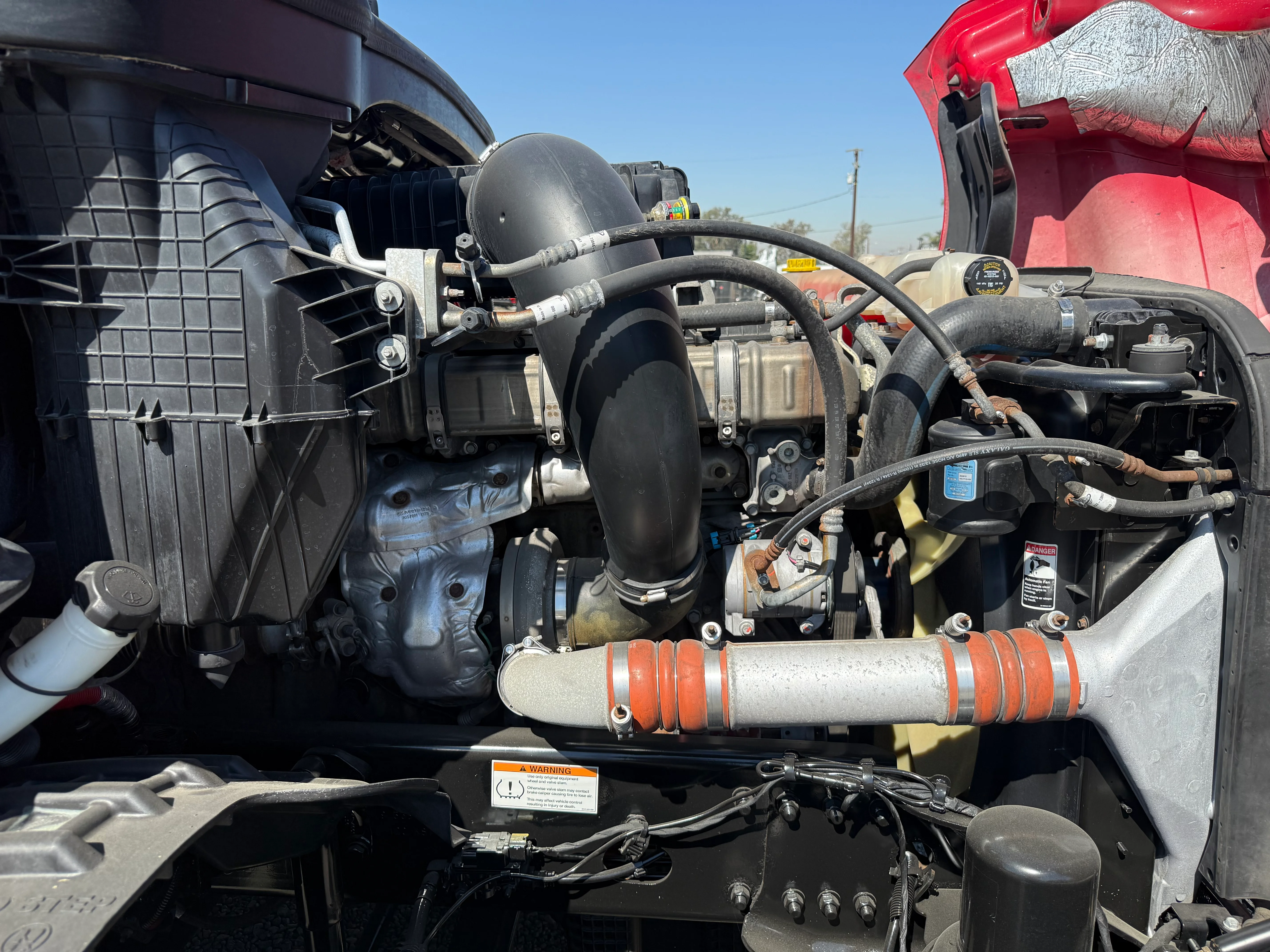2020 Freightliner Cascadia in Selectrucks Fontana, CA — photo 10