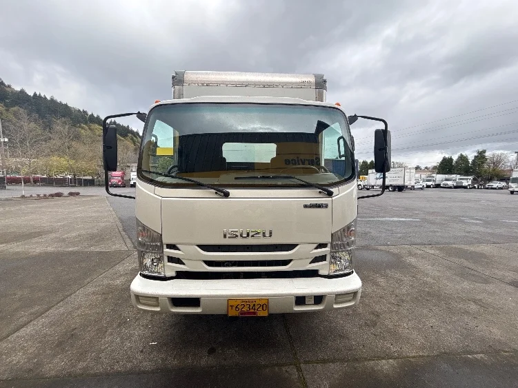 2021 Isuzu - image 2