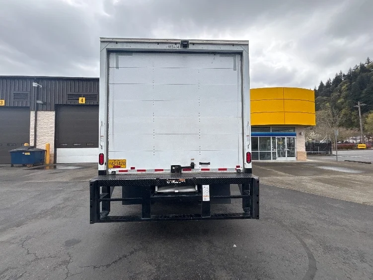 2021 Isuzu - image 7