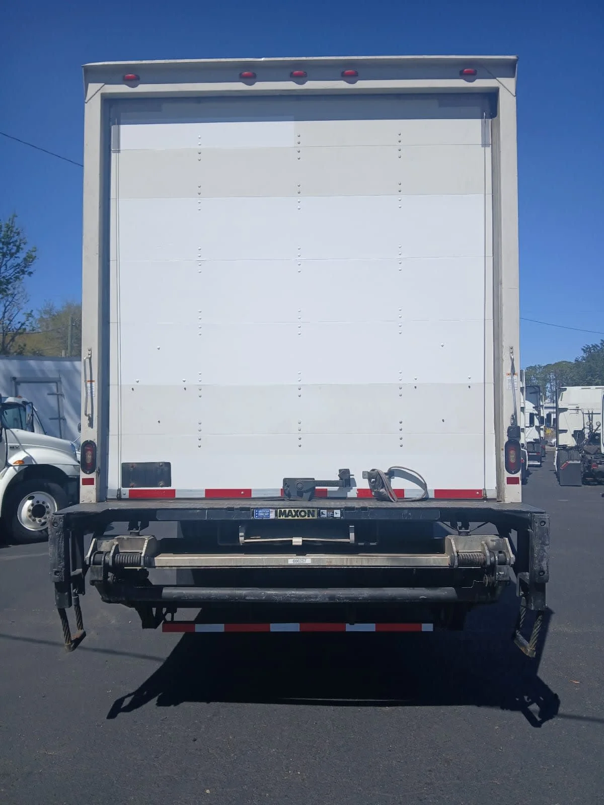 2018 International 4300 in Jacksonville, FL — photo 5