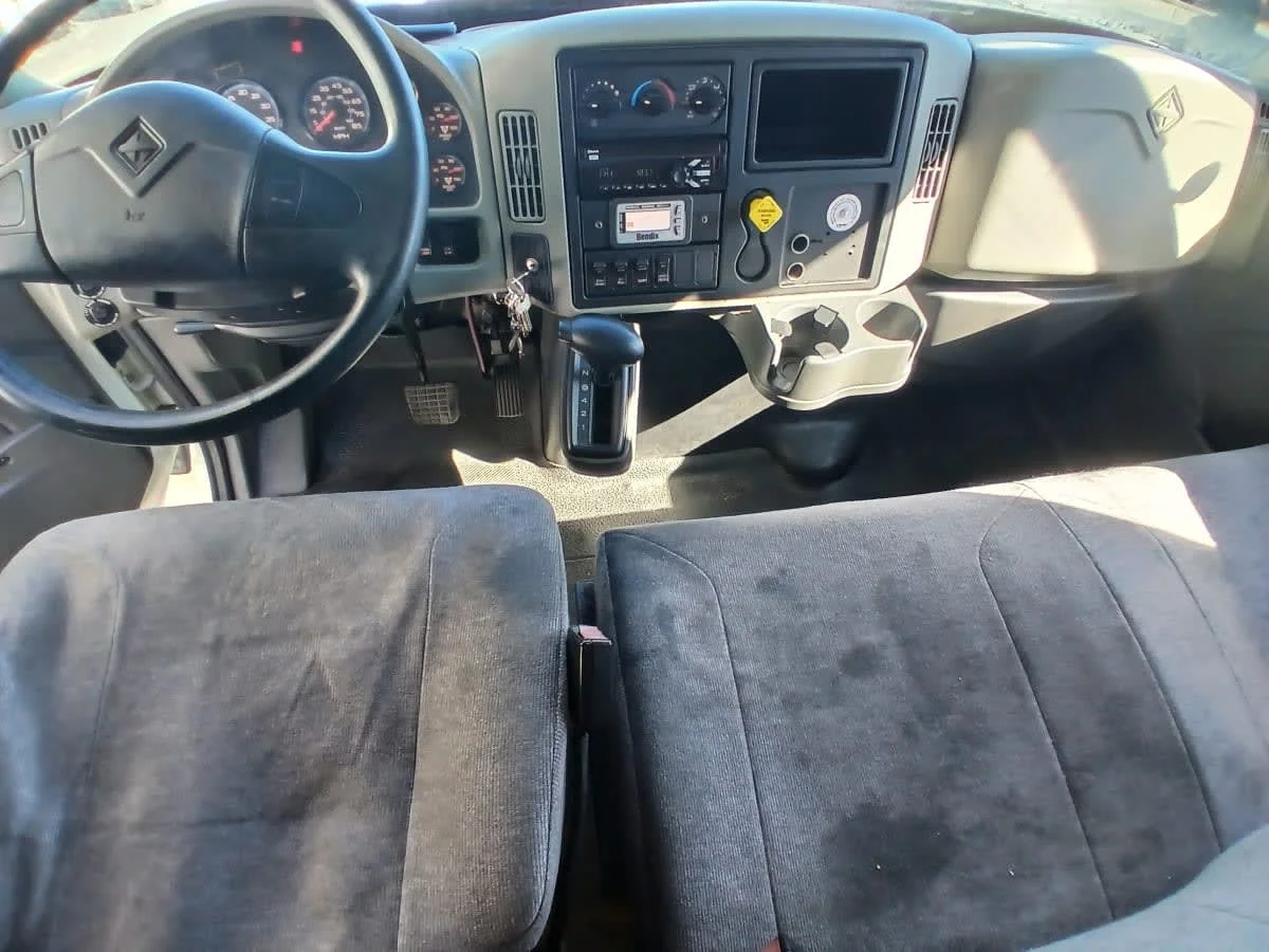 2018 International 4300 in Jacksonville, FL — photo 7