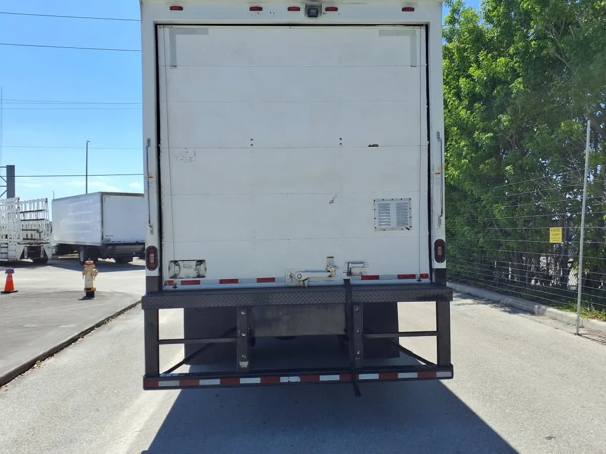 2019 International 4300 in Davie, FL — photo 5