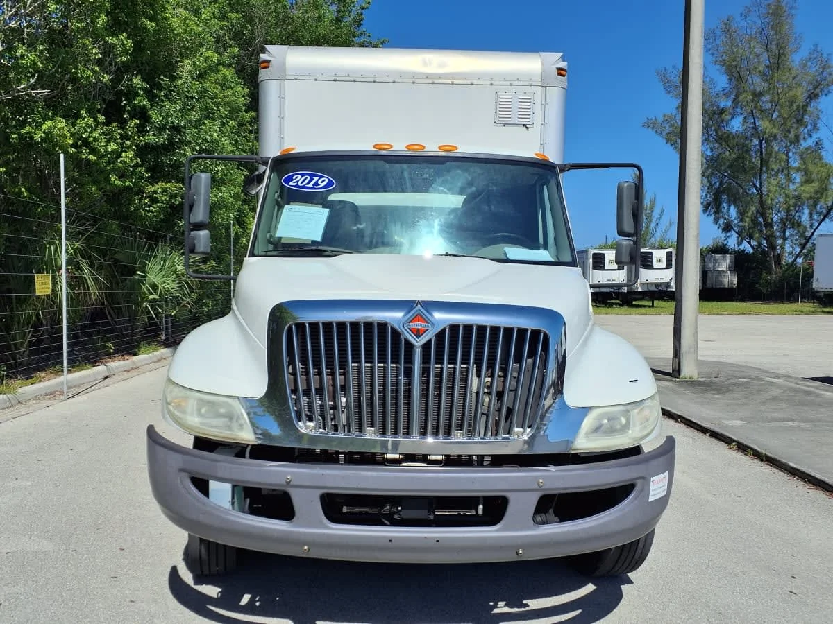 2019 International 4300 in Davie, FL — photo 2