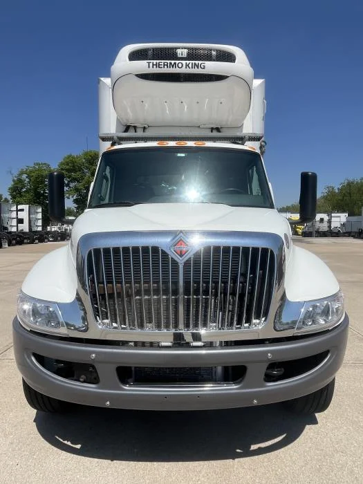 2020 International MV - image 6