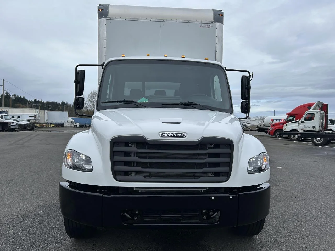 2025 Freightliner M2 106 in Coburg, OR — photo 6