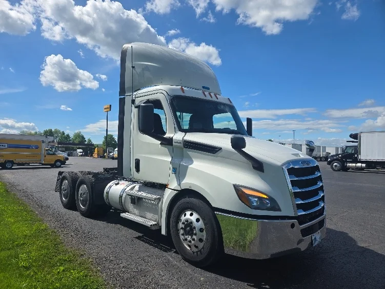 2019 Freightliner Cascadia in White Deer, PA