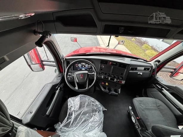 2023 Kenworth T680 - image 16