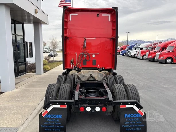 2023 Kenworth T680 - image 5