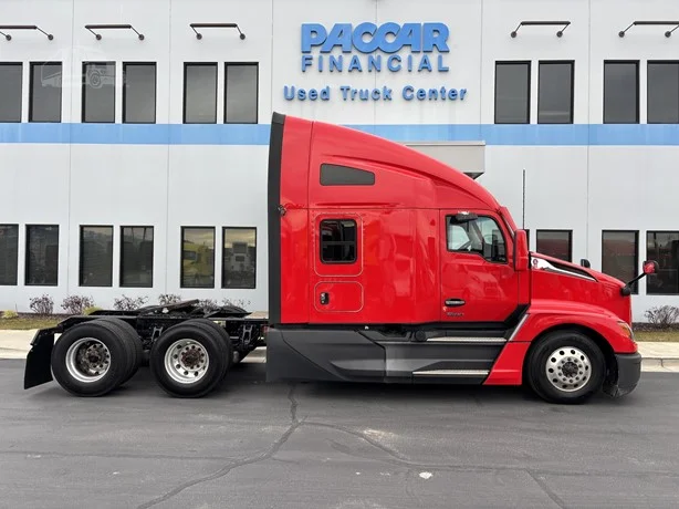 2023 Kenworth T680 - image 4