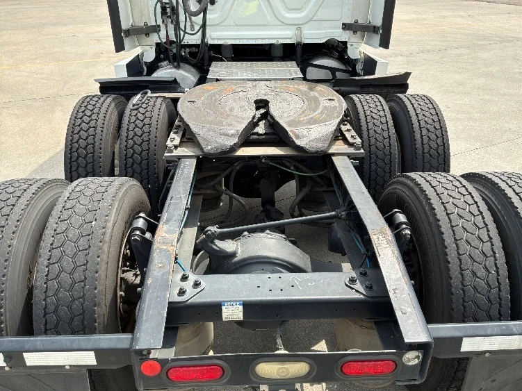 2020 Freightliner Cascadia in Montgomery, AL — photo 6