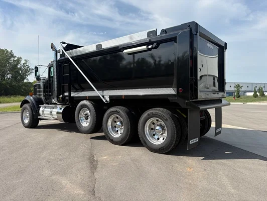 2027 Kenworth W900 in Kansas City, MO — photo 8