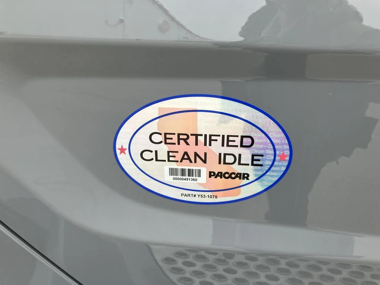 2027 Peterbilt 579 - image 6