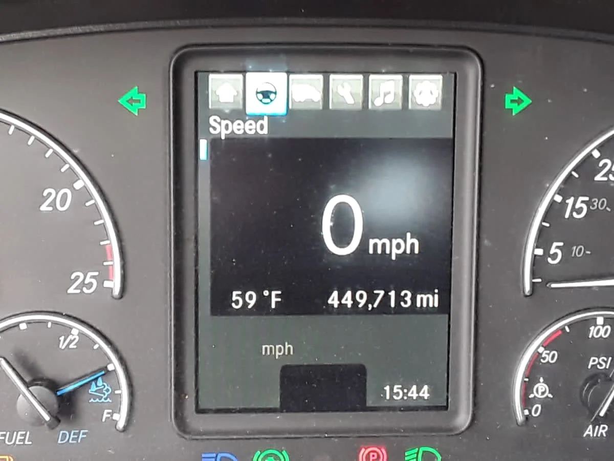 2020 Freightliner Cascadia - image 10