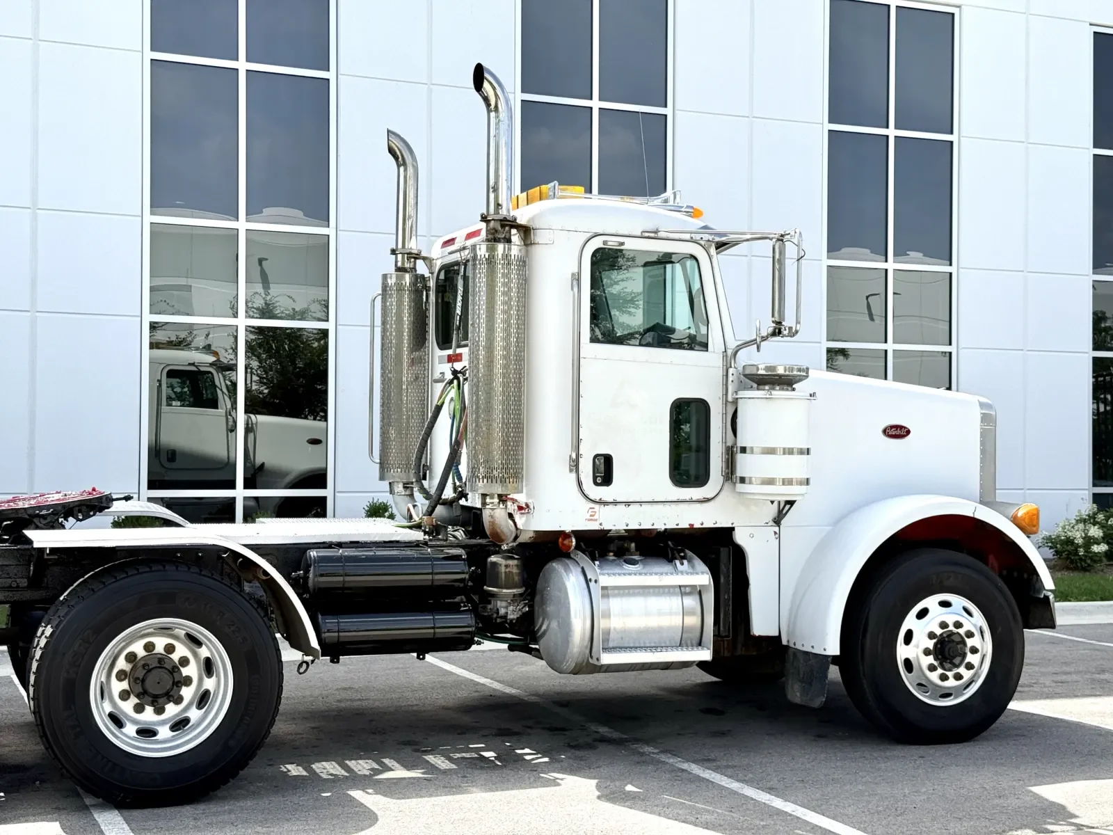 2006 Peterbilt in New Lenox, IL — photo 7