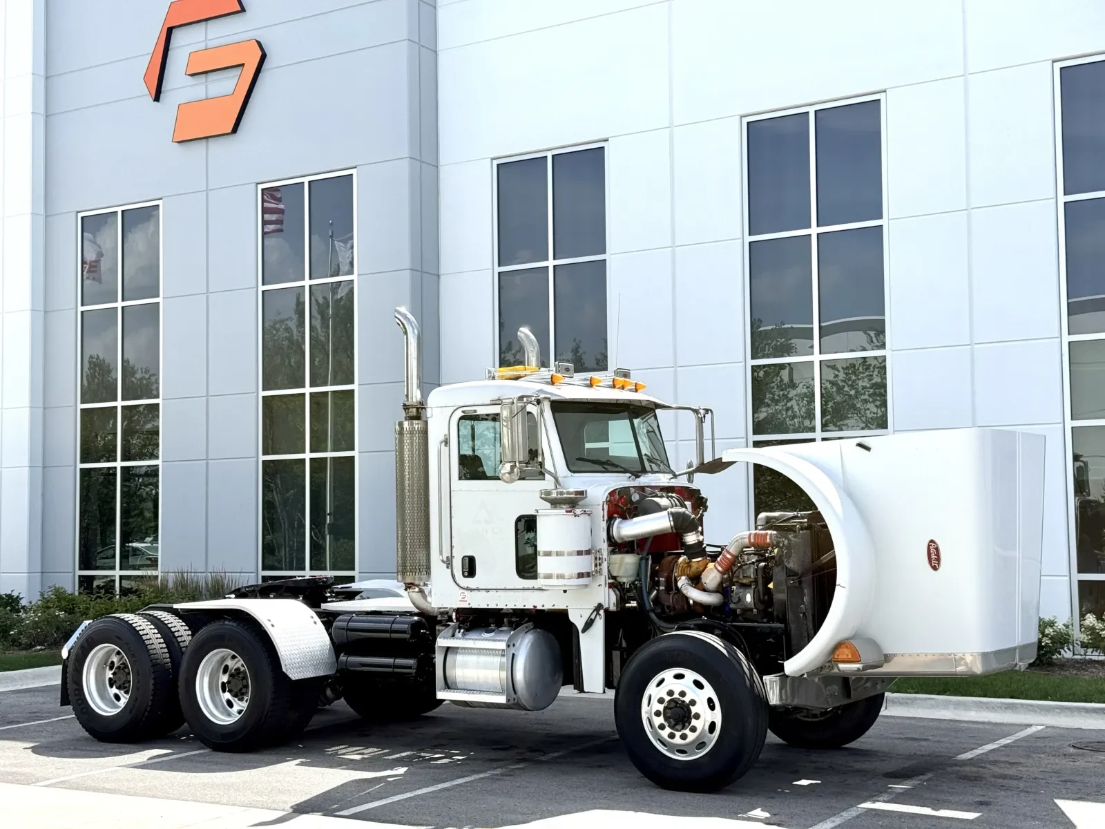 2006 Peterbilt in New Lenox, IL — photo 9
