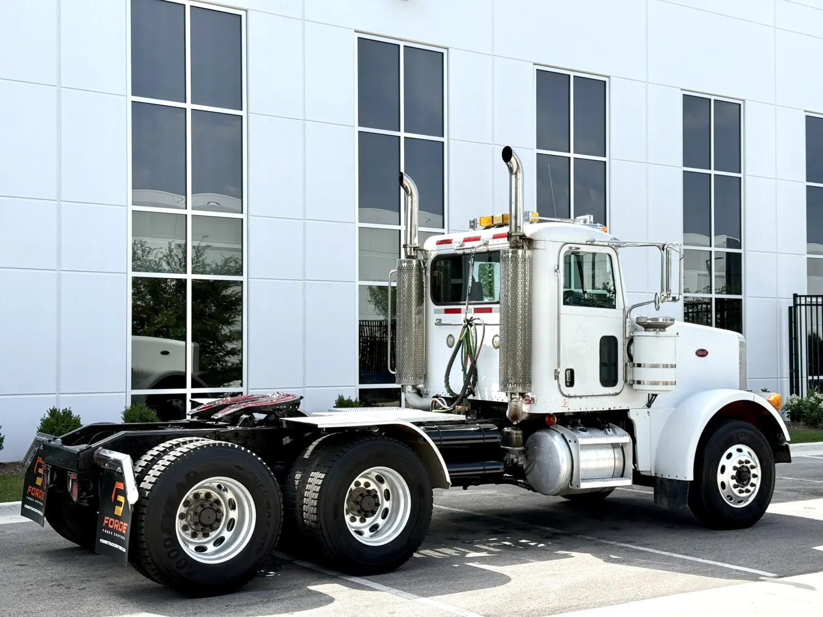 2006 Peterbilt in New Lenox, IL — photo 5