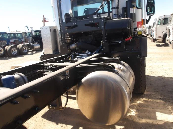 2025 Peterbilt 520 in Albuquerque, NM — photo 12