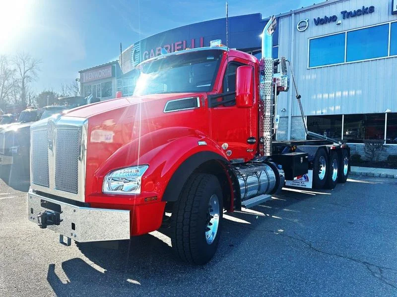 2025 Kenworth T880 in Dayton, NJ