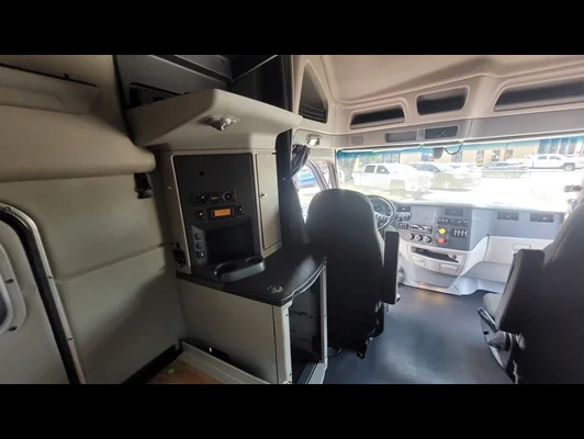 2022 Peterbilt 579 in Memphis, TN — photo 25