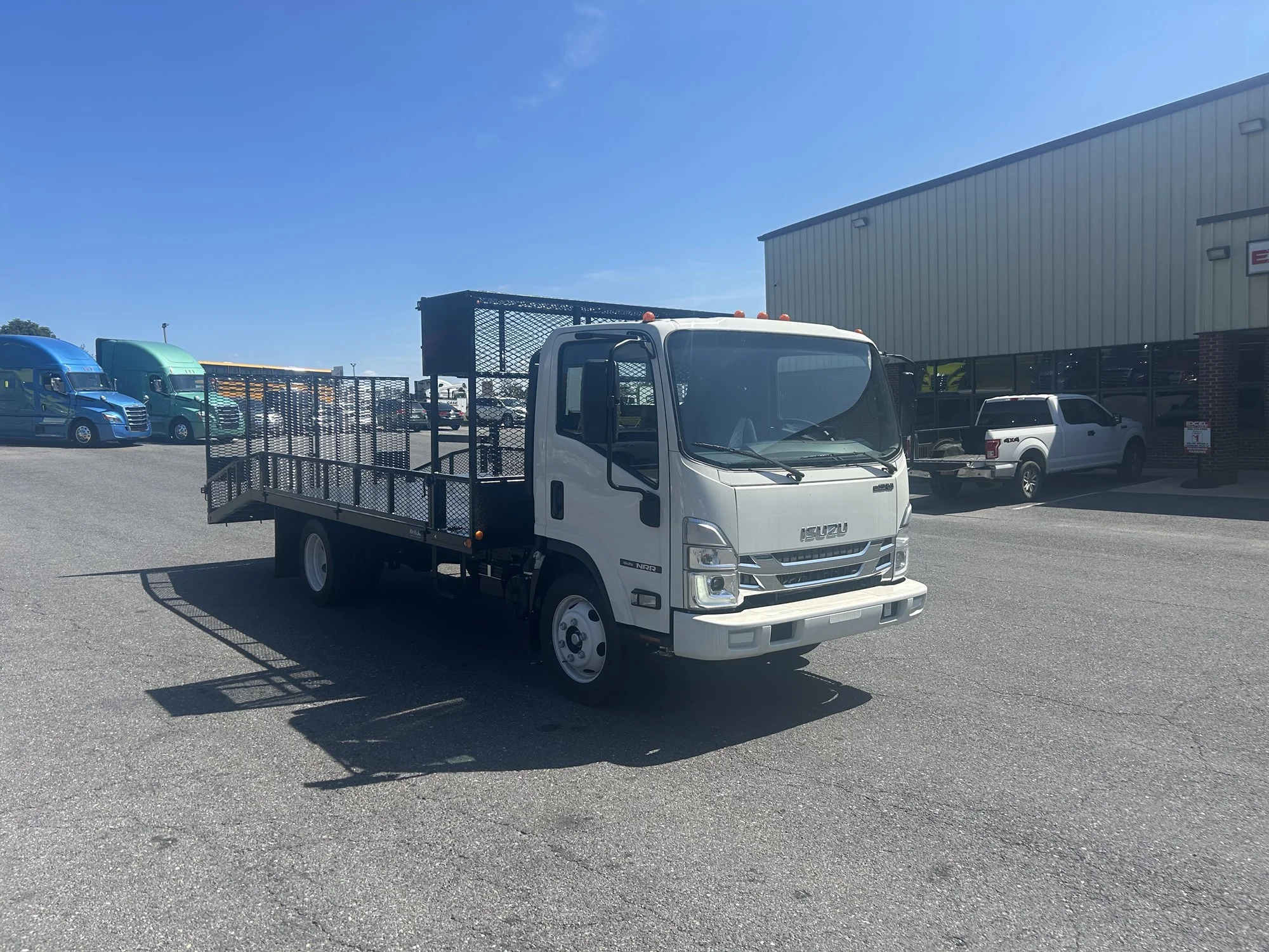 2025 Isuzu NRR in Weyers Cave, VA