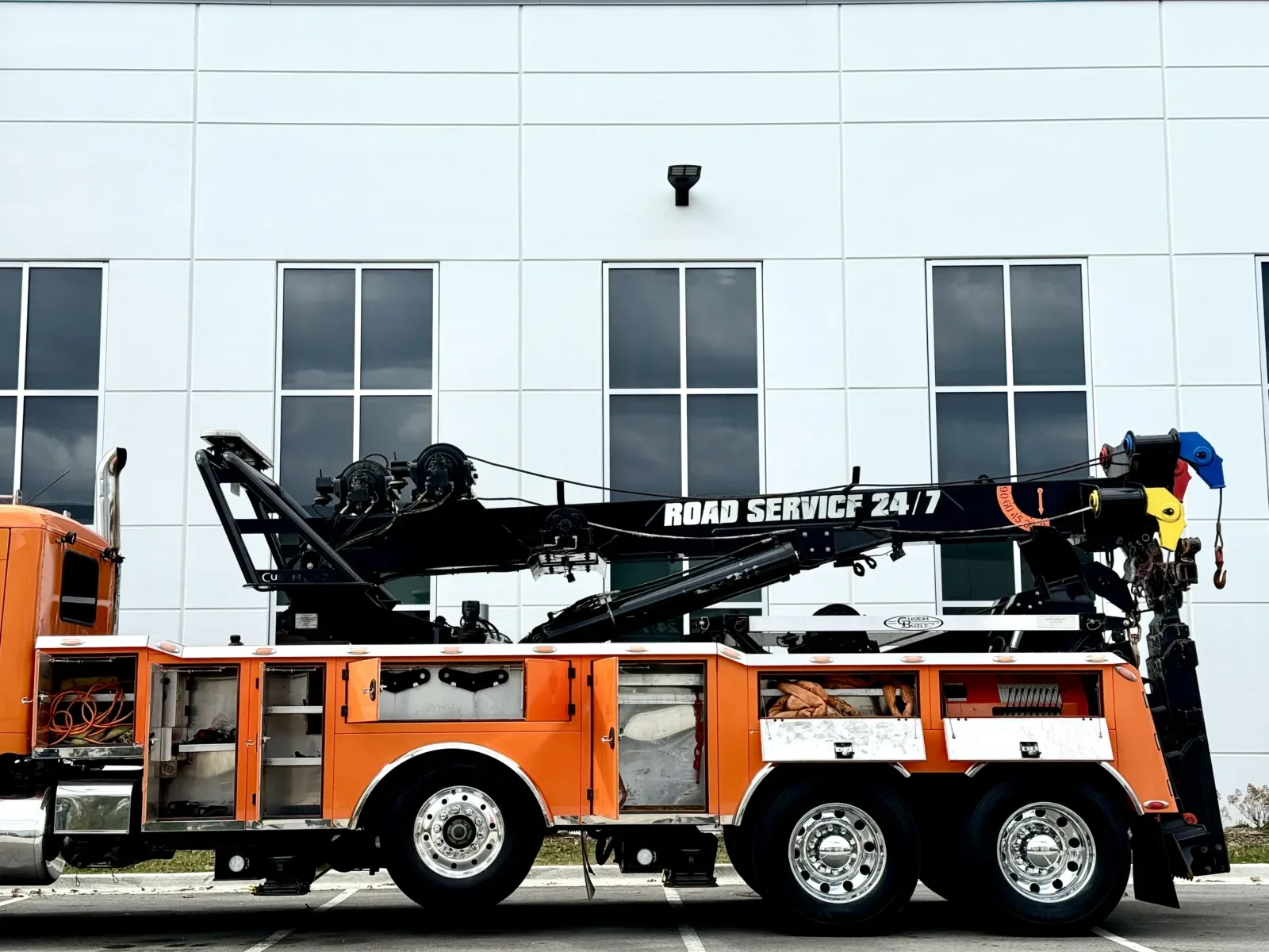 2017 Peterbilt 567 - image 10