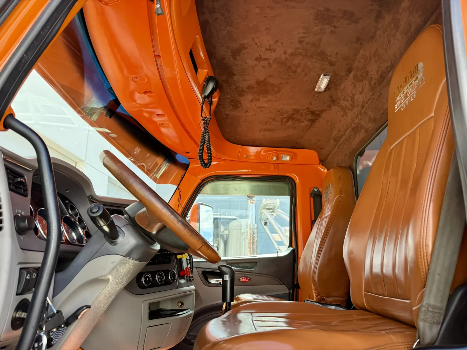 2017 Peterbilt 567 - image 30