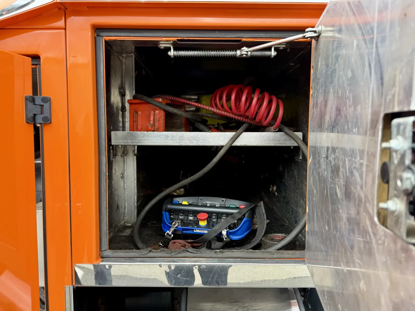 2017 Peterbilt 567 - image 14