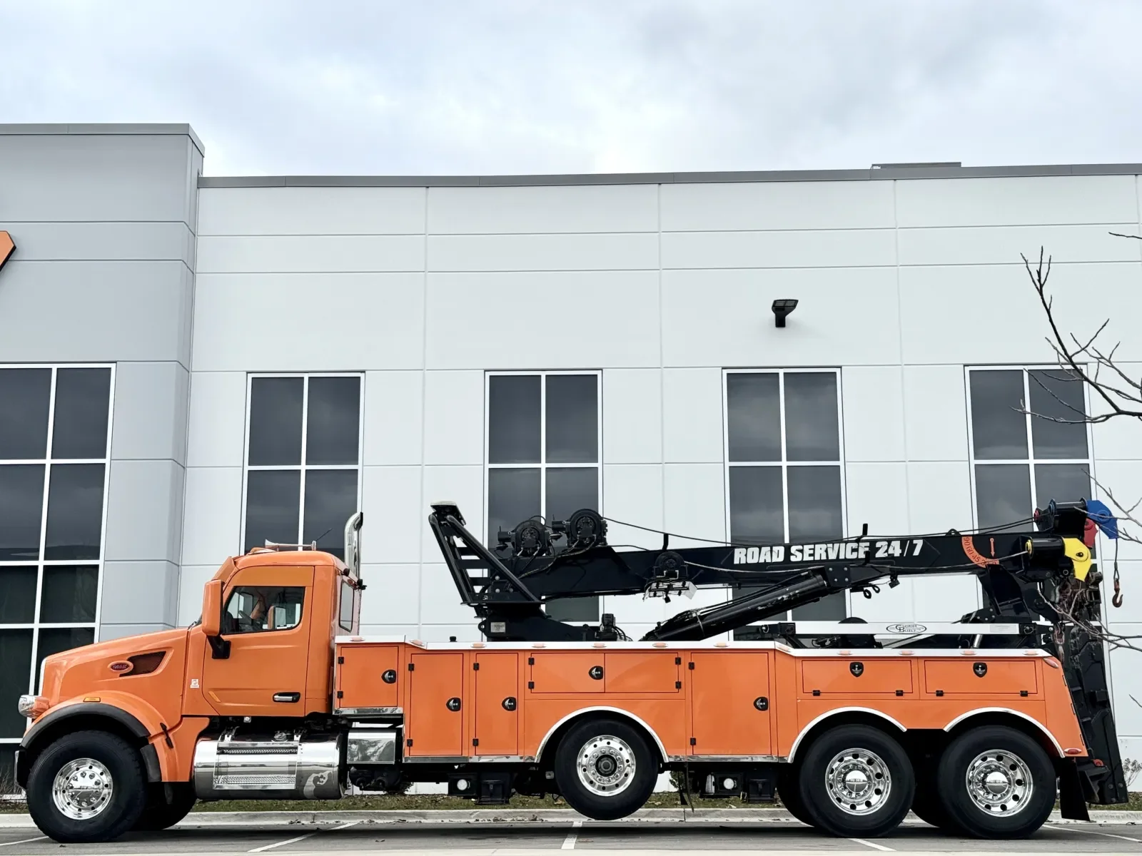 2017 Peterbilt 567 in New Lenox, IL — photo 4