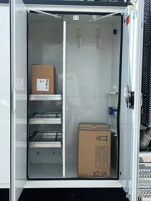 2027 Peterbilt 536 — photo 17