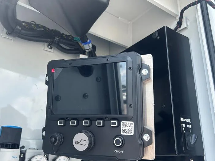2027 Peterbilt 536 — photo 21