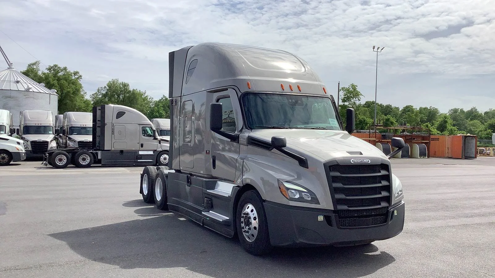 2024 Freightliner Cascadia in West Memphis, AR
