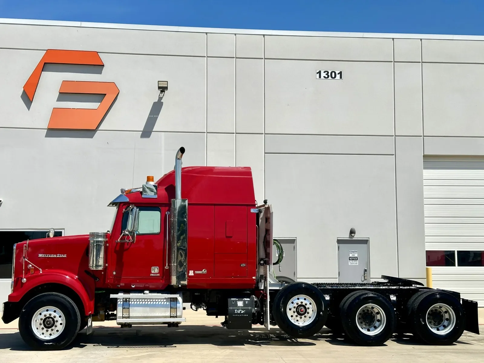 2016 Western Star 4900 in Hutchins, TX — photo 4