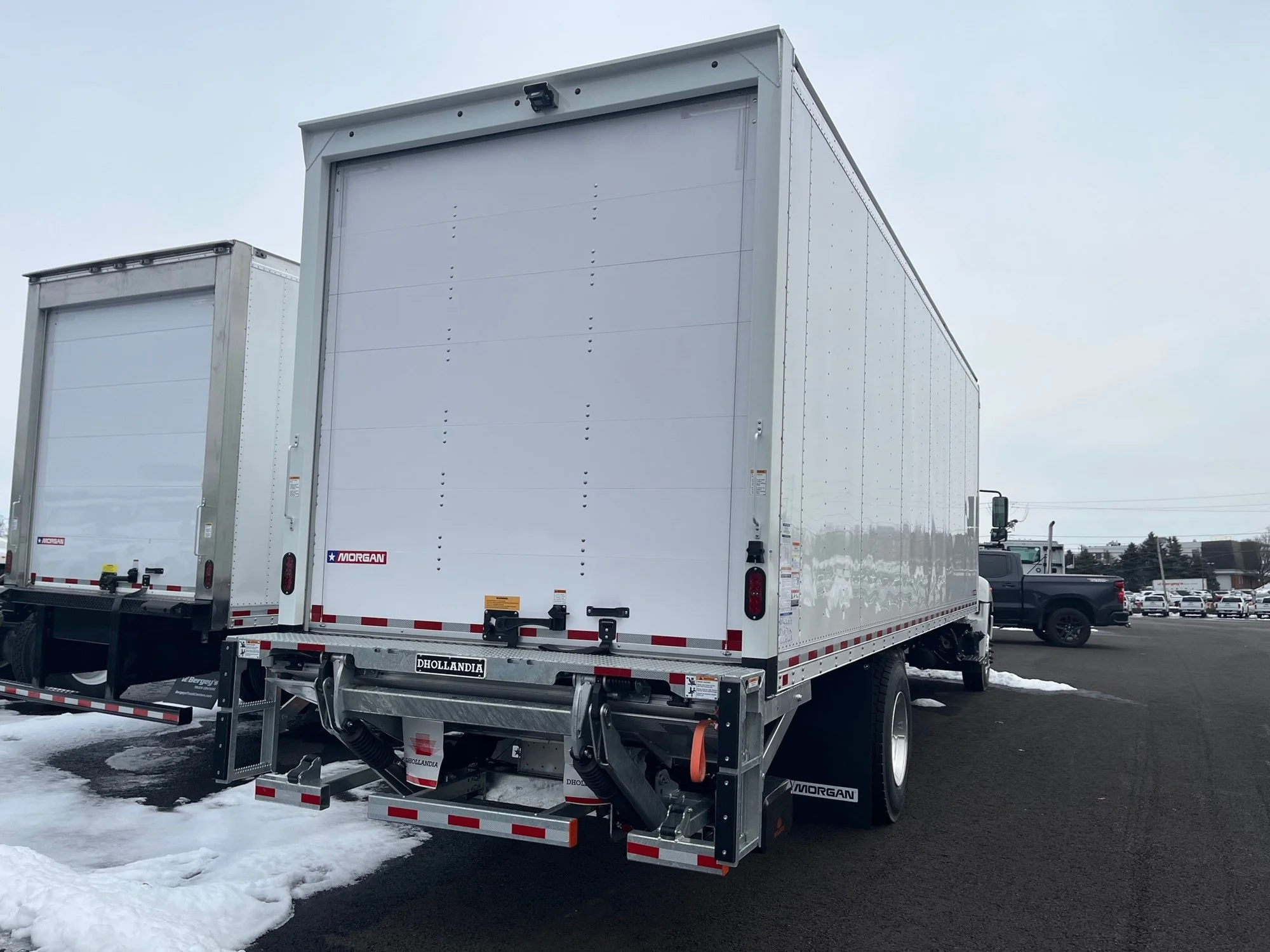 2025 Hino L6 - image 3